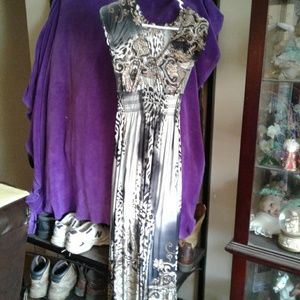 Sleeveless maxi dress